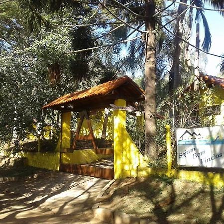 Arrelaros Pousada Bueno Brandao Bagian luar foto