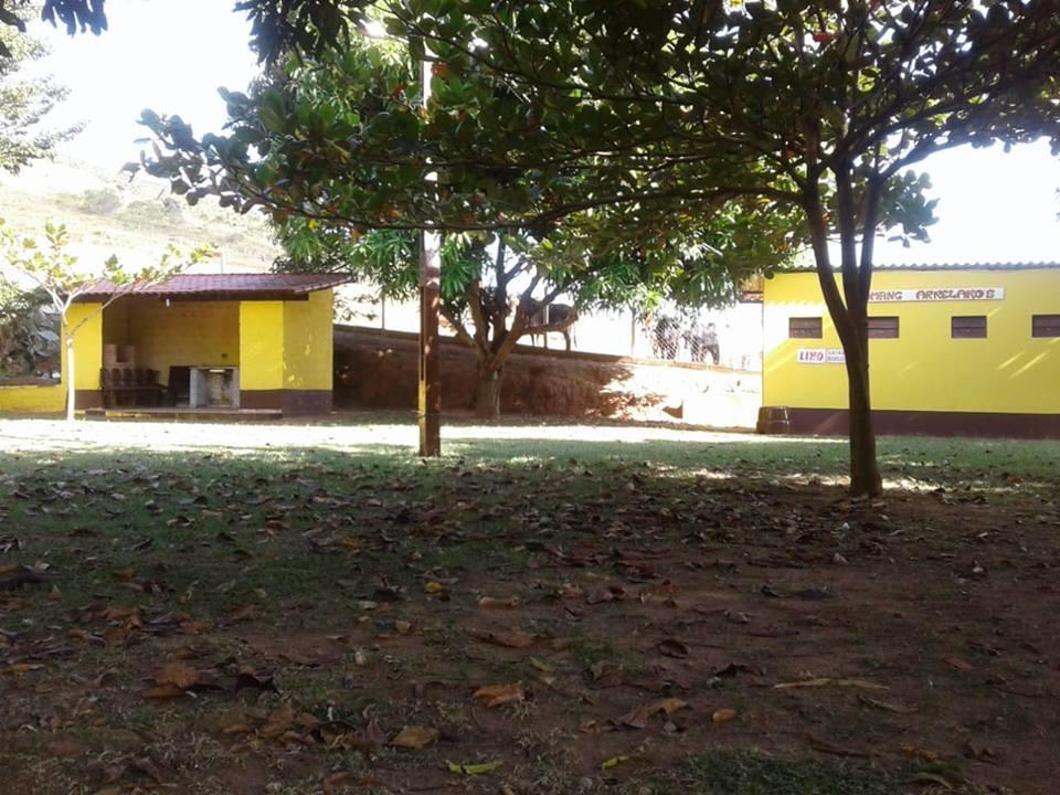 Arrelaros Pousada Bueno Brandao Bagian luar foto